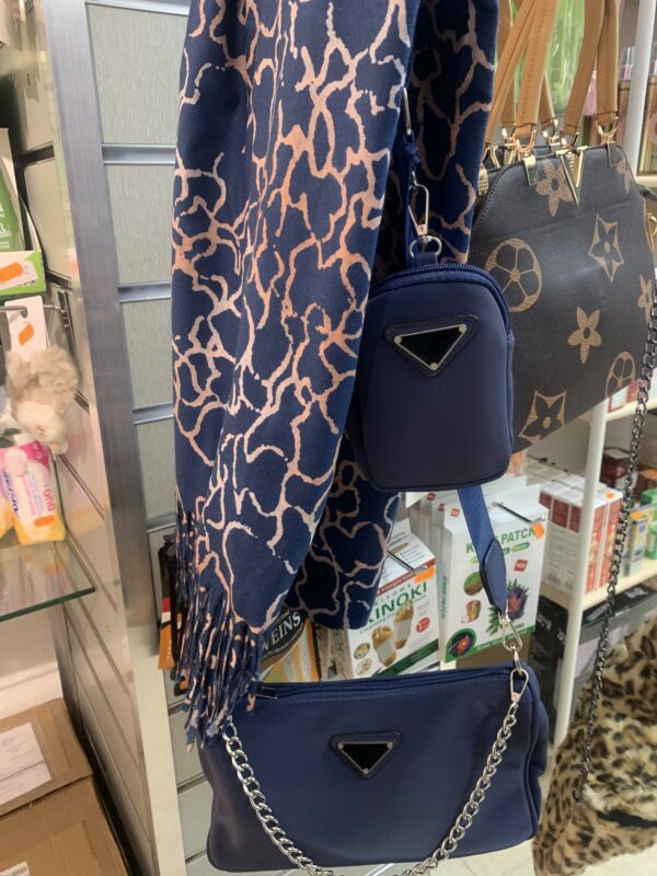 Conjunto BOLSO y PASMINA azul
