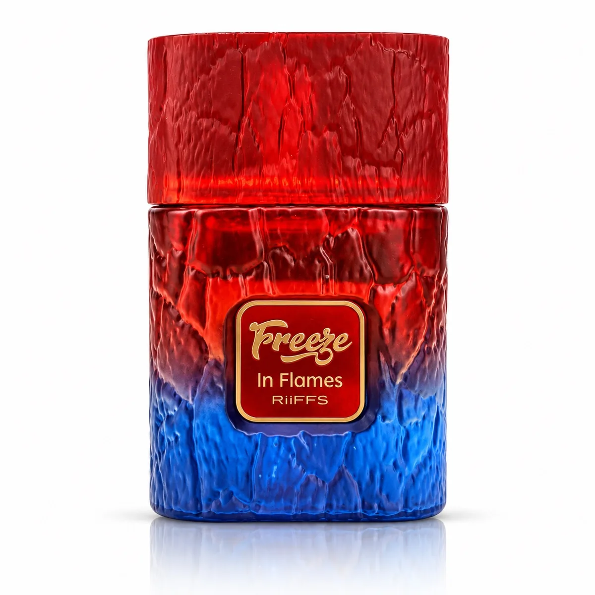 Frasco de Freeze In Flames de Riiffs, extrait de parfum unisex de 100 ml, sobre fondo blanco.