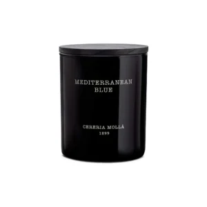 Vela perfumada Mediterranean Blue de Cerería Mollá 230 g en vaso negro con tapa negra
